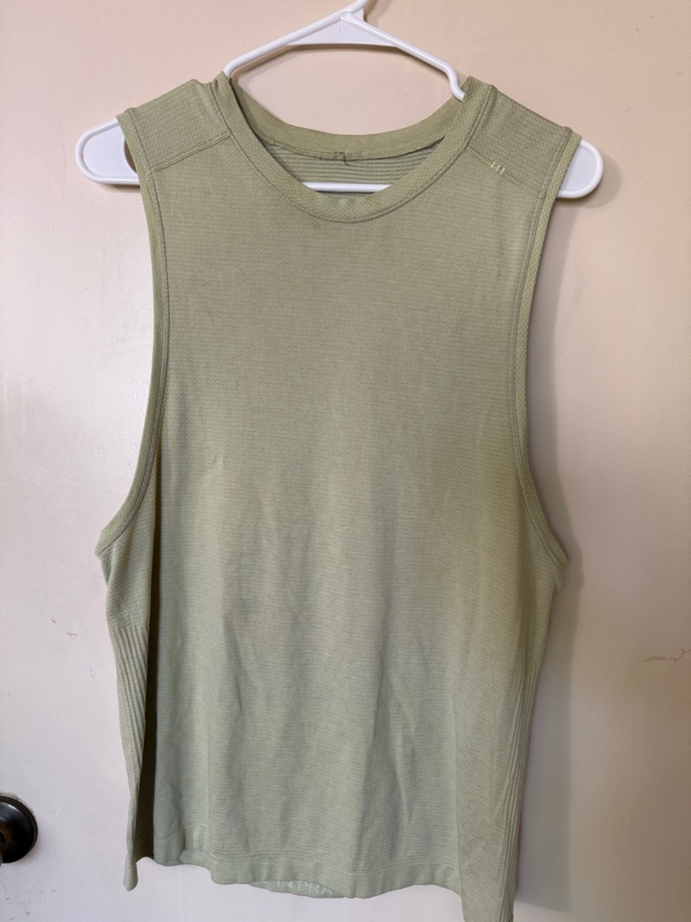 Lululemon tank